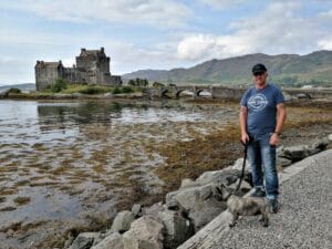 Dog-friendly photography at Eileen Donan, in the Scottish Highlands